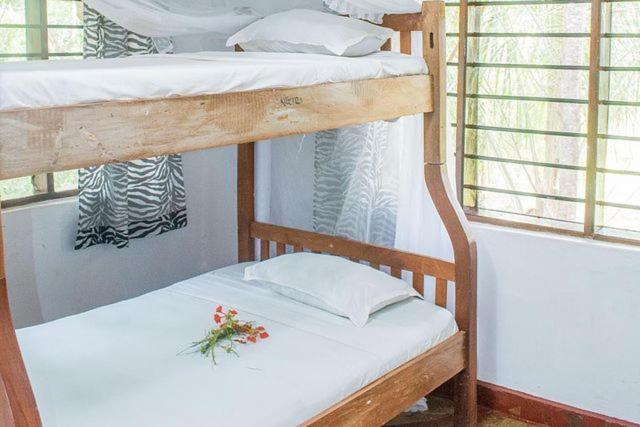 Kijani Cottages Diani Diani Beach Exterior photo